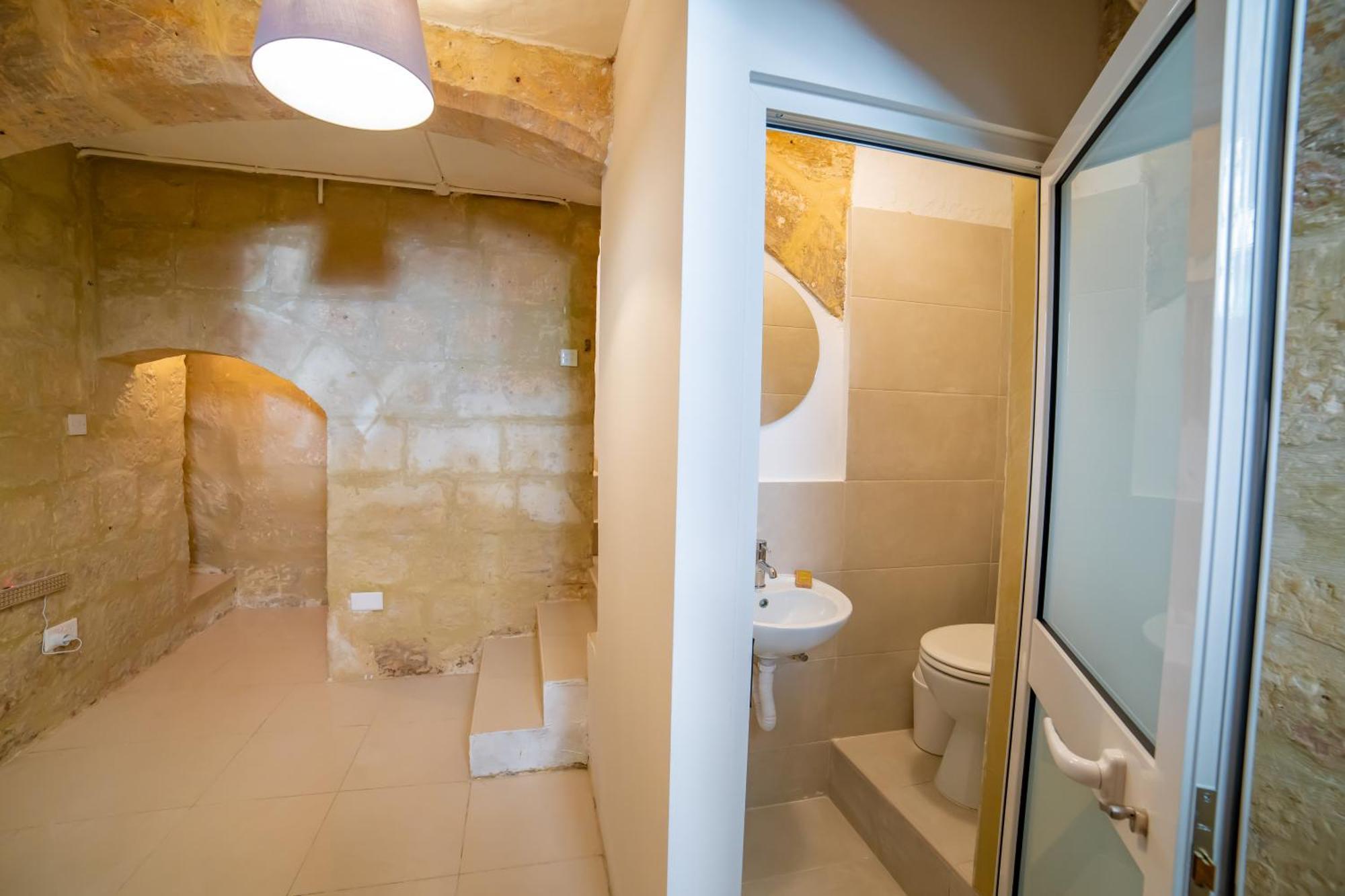 Carmelita Maisonette Валетта Экстерьер фото